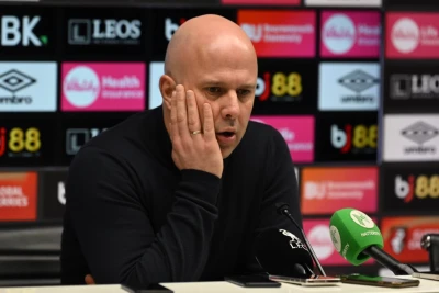 "Liverpul" Slotun gələcəyini müzakirə etmək üçün təcili iclas keçirdi