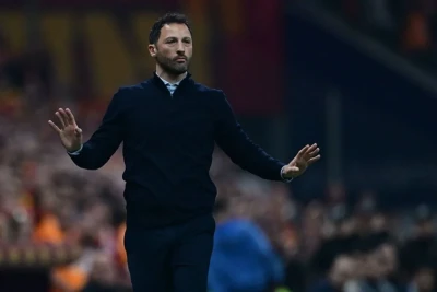 "Fənərbağça"nın "Qalatasaray"a məğlubiyyətindən sonra azarkeşlər Tedeskonun istefasını tələb ediblər
