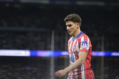 "Arsenal", "Liverpul" və "Bavariya" dünya çempionunu transfer etməyə çalışır