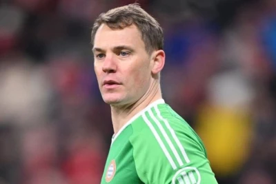 Noyer Bundesliqa tarixində rekorda yaxınlaşır