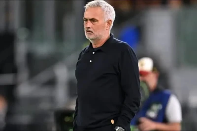 Real Madrid baş məşqçisi Mourinyonun oyunçularla münasibətləri yaxşılaşdırma təşəbbüsü
