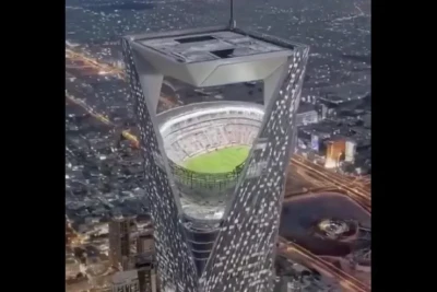 Səudiyyə Ərəbistanında 350 metrlik göydələnin damında 1 milyard dollarlıq stadion tikiləcək