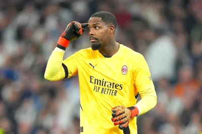 "Çelsi" Menyanı Yenidən Transfer Etmək İstəyir, "Milan"da Müqavilə Gərginliyi