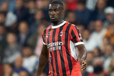 Milan 7 oyunçusu ilə yollarını ayırmaq niyyətindədir