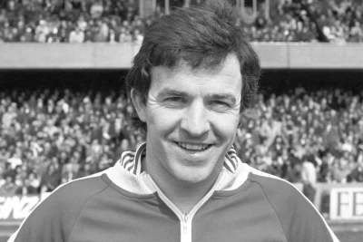 "Nottingem Forest"in əfsanəvi yarımmüdafiəçisi Con Robertson vəfat etdi