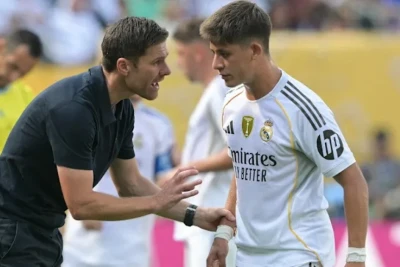 Xabi Alonso Arda Güleri Florian Virtslə Müqayisə Etdi: "Gəncdir, Amma Artıq Böyük Oyunçudur"
