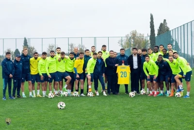 Paralimpiya çempionu "Kəpəz"in məşqində
