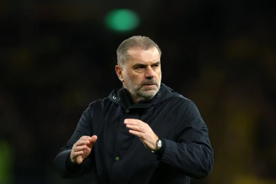 Postekoqlunun "Nottingem Forest"dən qovulma xatirələri