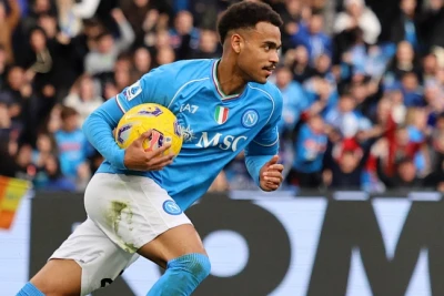 Nqonqe "Napoli"dən "Espanyol"a icarəyə keçdi