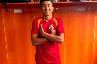 Can Hacıyev Galatasaray U-19‑də 2 illik müqavilə imzaladı