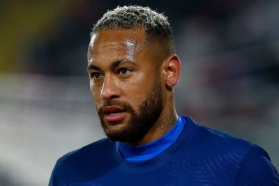 Neymar məşqlərə başladı