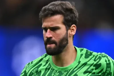 "Liverpul" Alisson Bekkerlə müqaviləni 2027-ci ilə qədər uzadıb