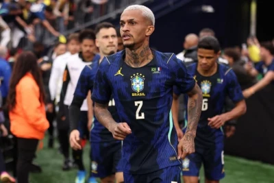 "Roma"nın müdafiəçisi Uesli Braziliya millisində zədələndi