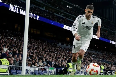 "Real" son 10 oyunda məğlub etdiyi rəqibinə qarşı