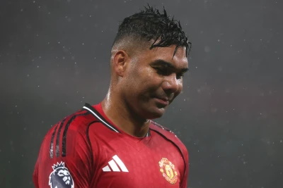 "Mançester Yunayted" Kazemiroya maaşının azaldılması təklifini edib