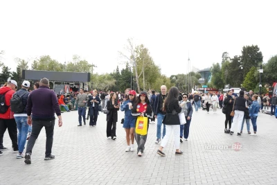 Bakı bulvarında Formula-1 Azərbaycan Qran-prisinin ikinci günündə - FOTOREPORTAJ