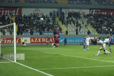 Premyer Liqada "Qarabağ" "Kəpəz"ə böyük hesabla qalib gəlib