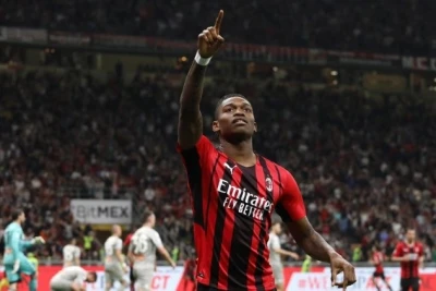 "Milan" Leao üçün "Bavariya"dan 130 milyon avro tələb edir