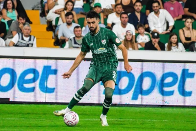 Toral Bayramovun oyununa baxmayaraq Bursaspor qələbəni qaçırdı