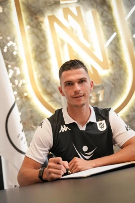 Neftçi Slovakiyalı Hücumçu Lyubomir Tuptanı Transfer Edib