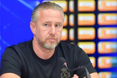 FIFA "Neftçi"nin sabiq baş məşqçisinə "Esperans" tərəfindən təzminat ödənilməsi barədə qərar qəbul edib