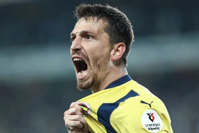 Mərcdə ittiham olunan "Fənərbağça"lı Mert Hakan Yandaş azadlığa buraxıldı