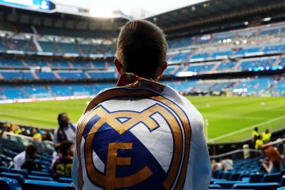 "Real Madrid" azarkeşləri İspaniya Futbol Federasiyasını korrupsiyada ittiham edib