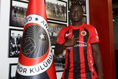 "Qarabağ"ın rəqibi "Ferentsvaroş"un futbolçusu Adam Traore "Gənclərbirliyi"nə transfer olundu