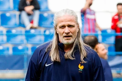 Emmanuel Peti: "Barselona" bu müdafiə ilə ÇL-də qalib gələ bilməz