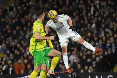 Кубок Англии: «Лидс» в 1/4 финала спустя 23 года, сенсации от «Саутгемптона» и «Порт Вейла»