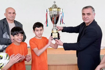 Lənkəranda "Məktəblərdə Futbol Dərsi" layihəsinin futzal turniri başa çatıb