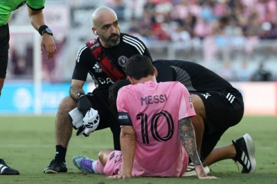 Lionel Messi "Nekaksa" ilə oyunda zədə alıb