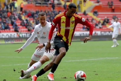 "Kayserispor" "Antalyaspor"u son dəqiqə qolu ilə məğlub etdi