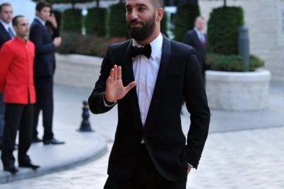 Arda Turan, çalışdırdığı klubdan ayrıldı