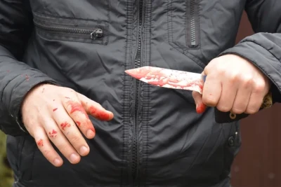 Hakimi təhqir edən Napoli azarkeşi arvadı tərəfindən bıçaqlanıb