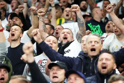 "Yagelloniya" - "Rayo Valyekano" Oyunu Öncesi Polşalı Fanatlar İspaniyalılara Hücum Etti