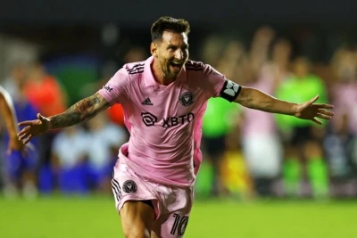 Donald Tramp Messinin Peledən daha yaxşı futbolçu olduğunu deyib