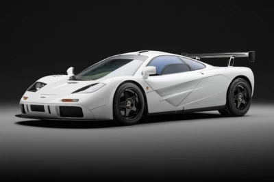 Şumaxer və Hemiltonun avtoqraflı "McLaren F1" superkarı hərraca çıxarılır