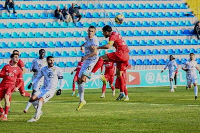 "Neftçi" - "Araz-Naxçıvan" oyununda hesab dəyişib: Breno Almeyda fərqlənib