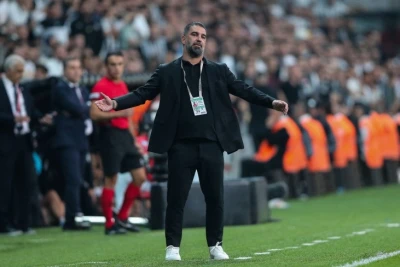 Paulo Fonseka Arda Turanın "Şaxtyor"dakı işini təriflədi