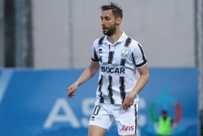 "Neftçi" Filip Ozobiçlə müqaviləni uzatmadı