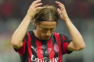 “Milan”ın məğlubiyyətindən sonra A Seriyasında yalnız üç yenilməz komanda qaldı