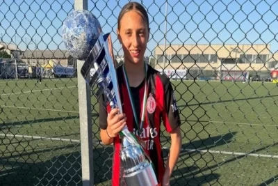 Luka Modriçin qızı Ema "Milan"ın gənclər komandası ilə kubok qazanıb