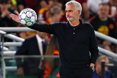 Mourinyo, Real Madrid‑nin Barcelona qarşısındakı üstünlüyünü və az istirahət vaxtını açıqladı