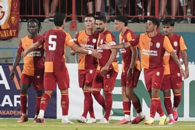 Qalatasaray Avstriyada İtaliya klubuna uduzdu