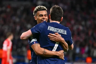 Dembele, Qrizmann və Kvaratsxeliya Çempionlar Liqasında həftənin komandasında