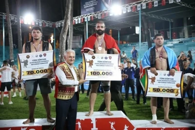 Azərbaycan güləşçiləri Hatayda iki medal qazanıb