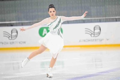 8 Mart münasibətilə Bakıda fiqurlu konkisürmə şousu keçirilib