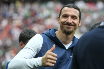 İbrahimoviç övladlarına niyə futbol oynamamağı məsləhət gördüyünü açıqlayıb