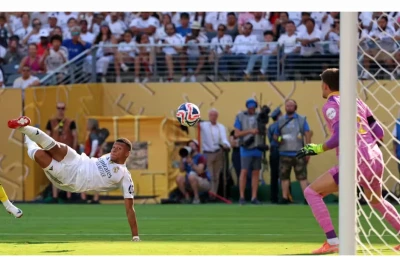Mbappe qolunu Dioqo Jotanın xatirəsinə həsr etdi